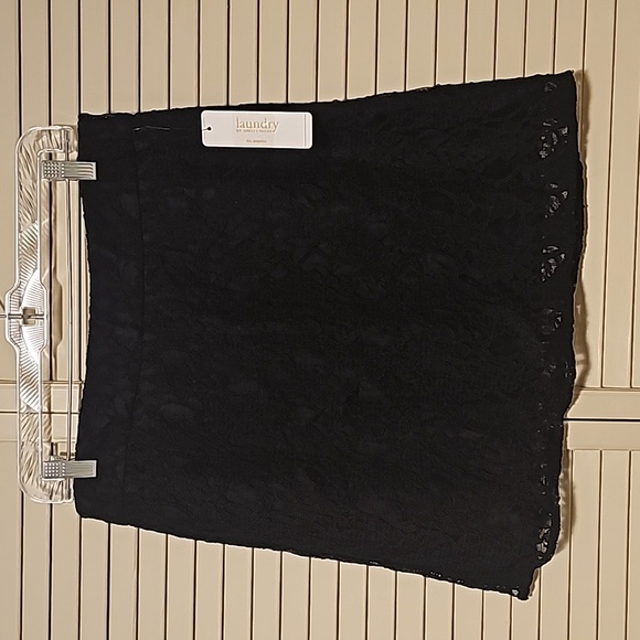 Laundry By Shelli Segal Dresses & Skirts - NWT Laundry By Shelli Segal Black Lace Skirt Size 8